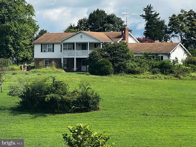 4306 Valley View Rd photo 1
