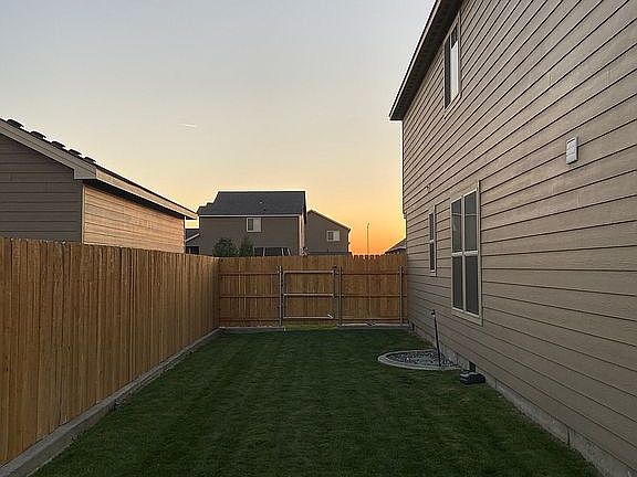 2nd image of 3817 Des Moines Ln