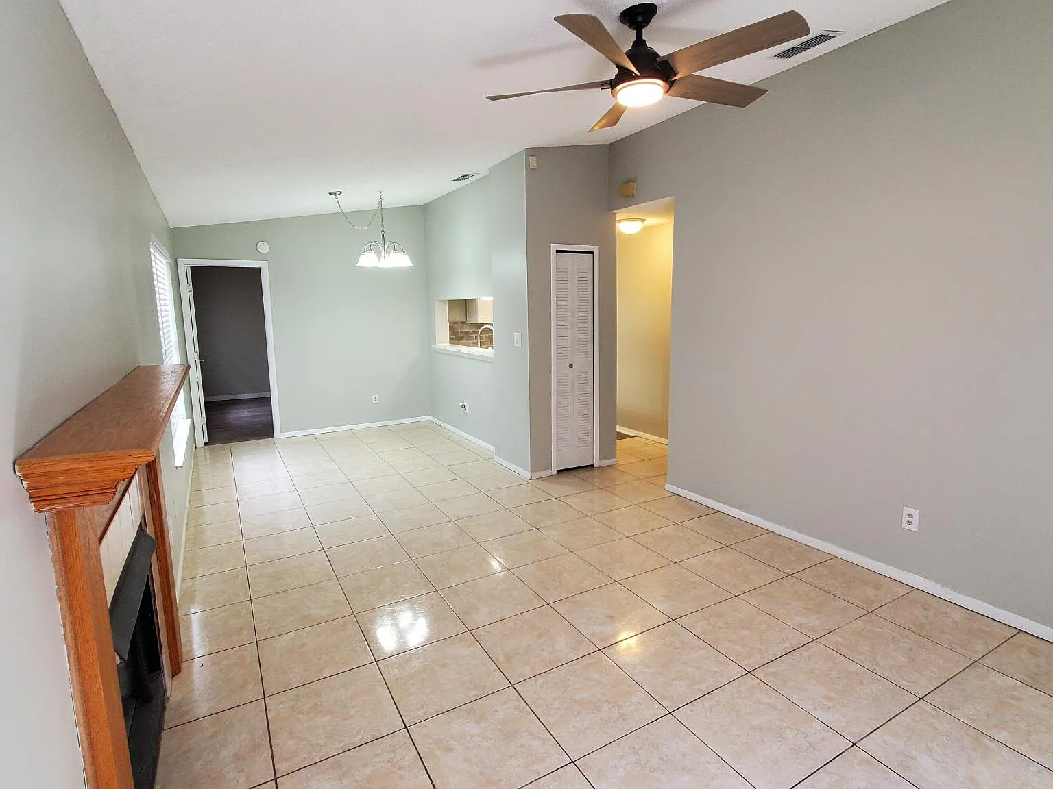 2 bed, 851 sqft, $1,695 — Photo 4