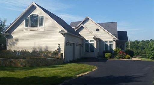 1st image of 41 Hawkins Glen Dr