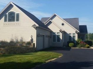 41 Hawkins Glen Dr, Salem, NH 03079