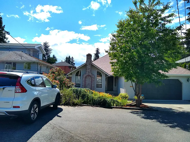3047 50th Ave SW — Photo 4