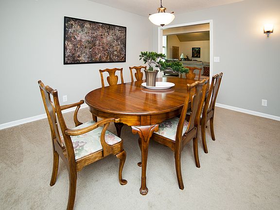 Formal dining room