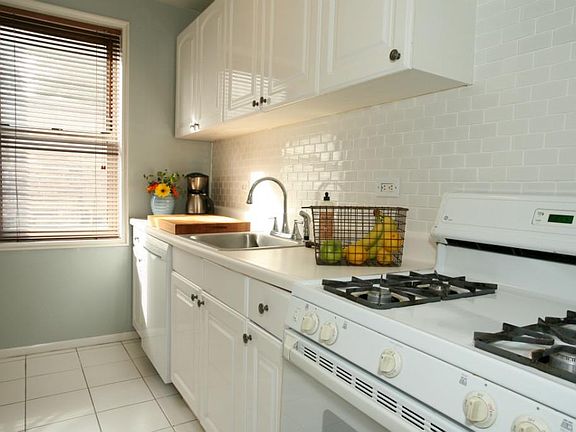 5th image of 3475 Greystone Ave APT 3H