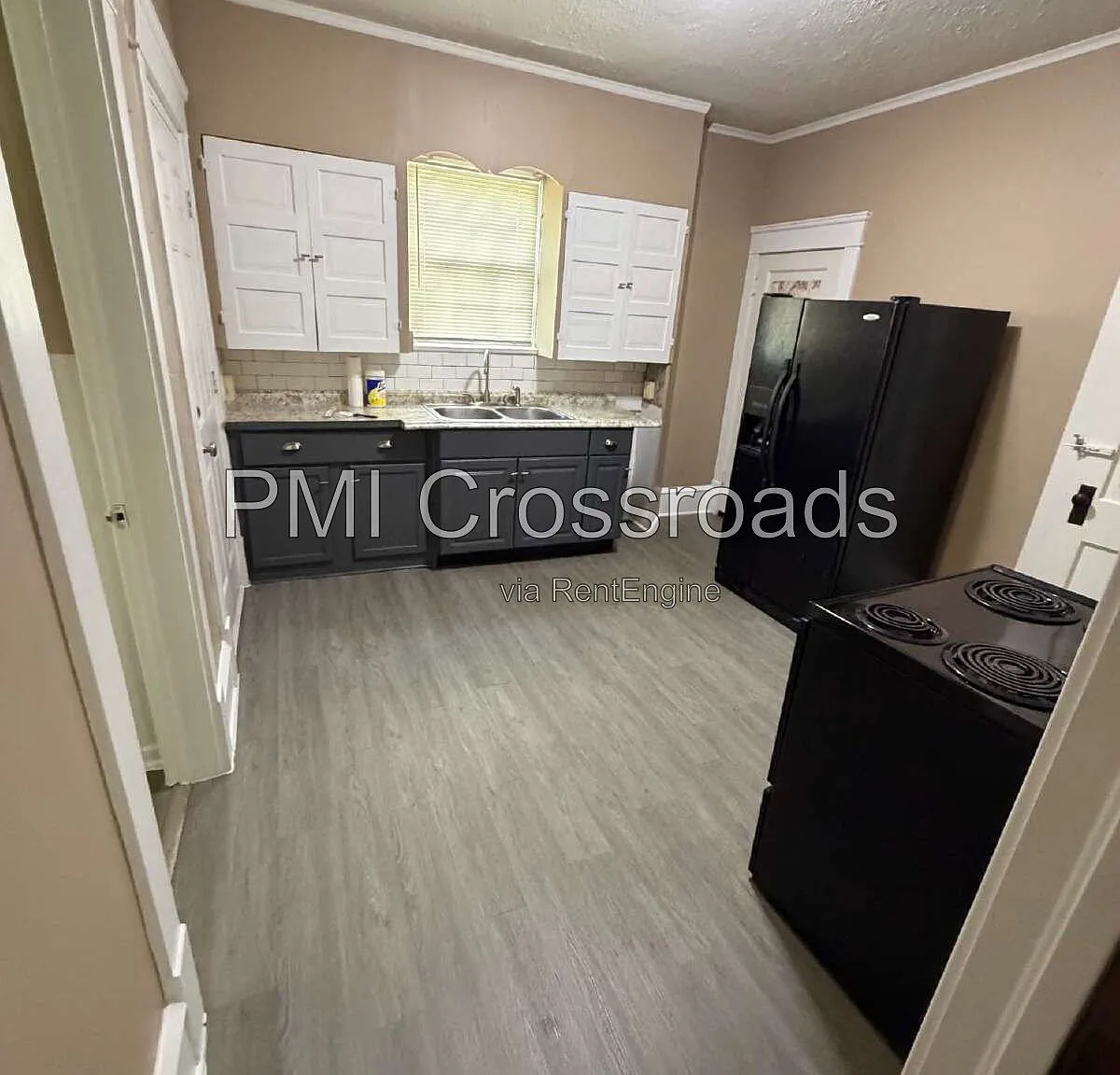 1 bed, 1.0 bath, $875 — Photo 3