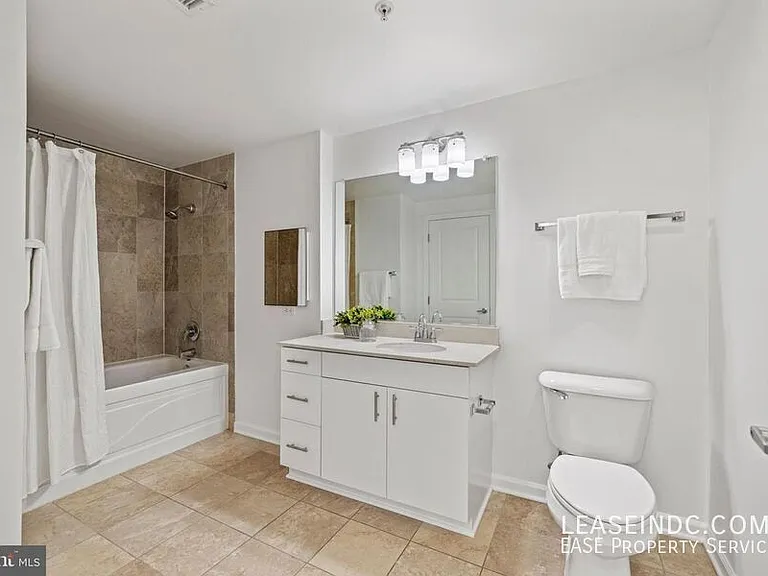 440 L St NW #706 — Photo 24