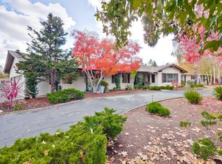 26296 W Fremont Rd, Los Altos Hills, CA 94022