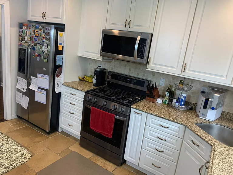 305 Garwood Pl — Photo 10