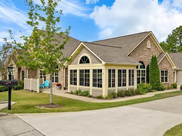 138 Cornerstone Ct, Bessemer, AL 35022
