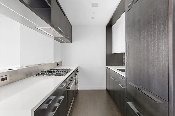 Rented by Extell Marketing Group LLC | media 55