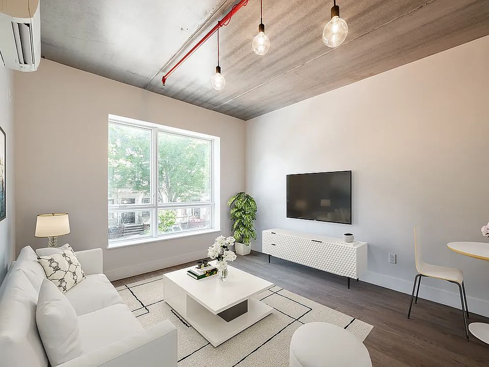1st image of 806 Saint Johns Pl #2E