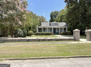 25 Merritt St, Hawkinsville, GA