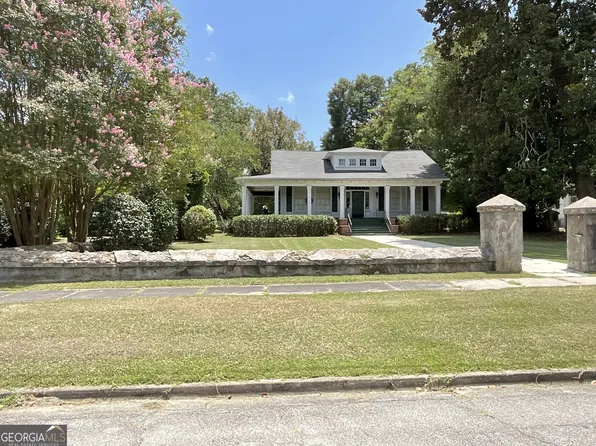 25 Merritt St, Hawkinsville, GA 31036