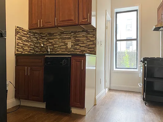 Rented by Corcoran | media 23