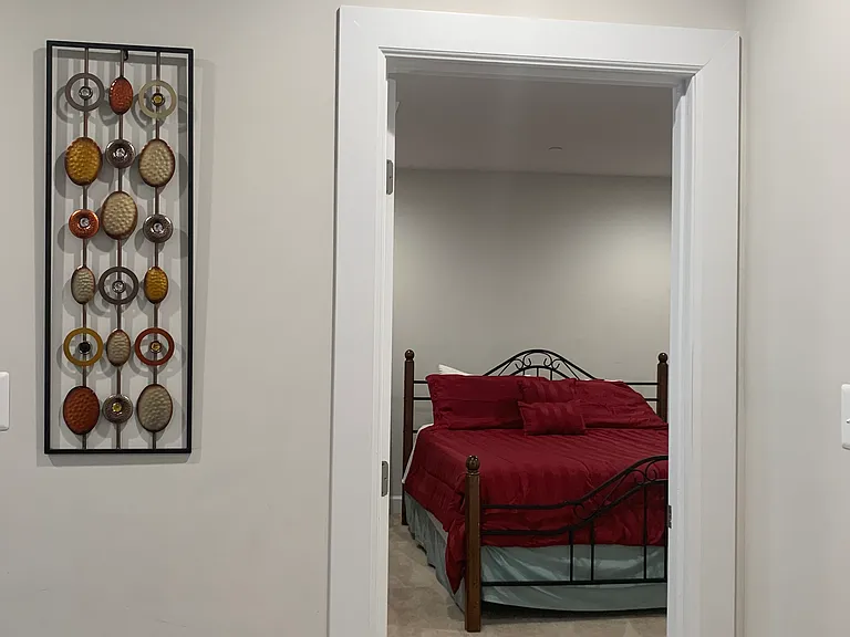 Basement - Guest room