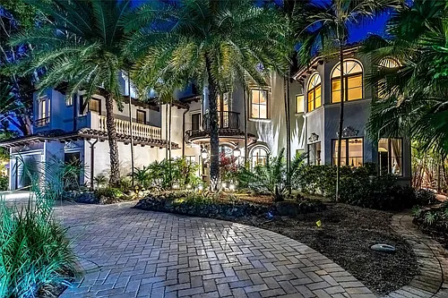 42 Nurmi Dr Photo 1