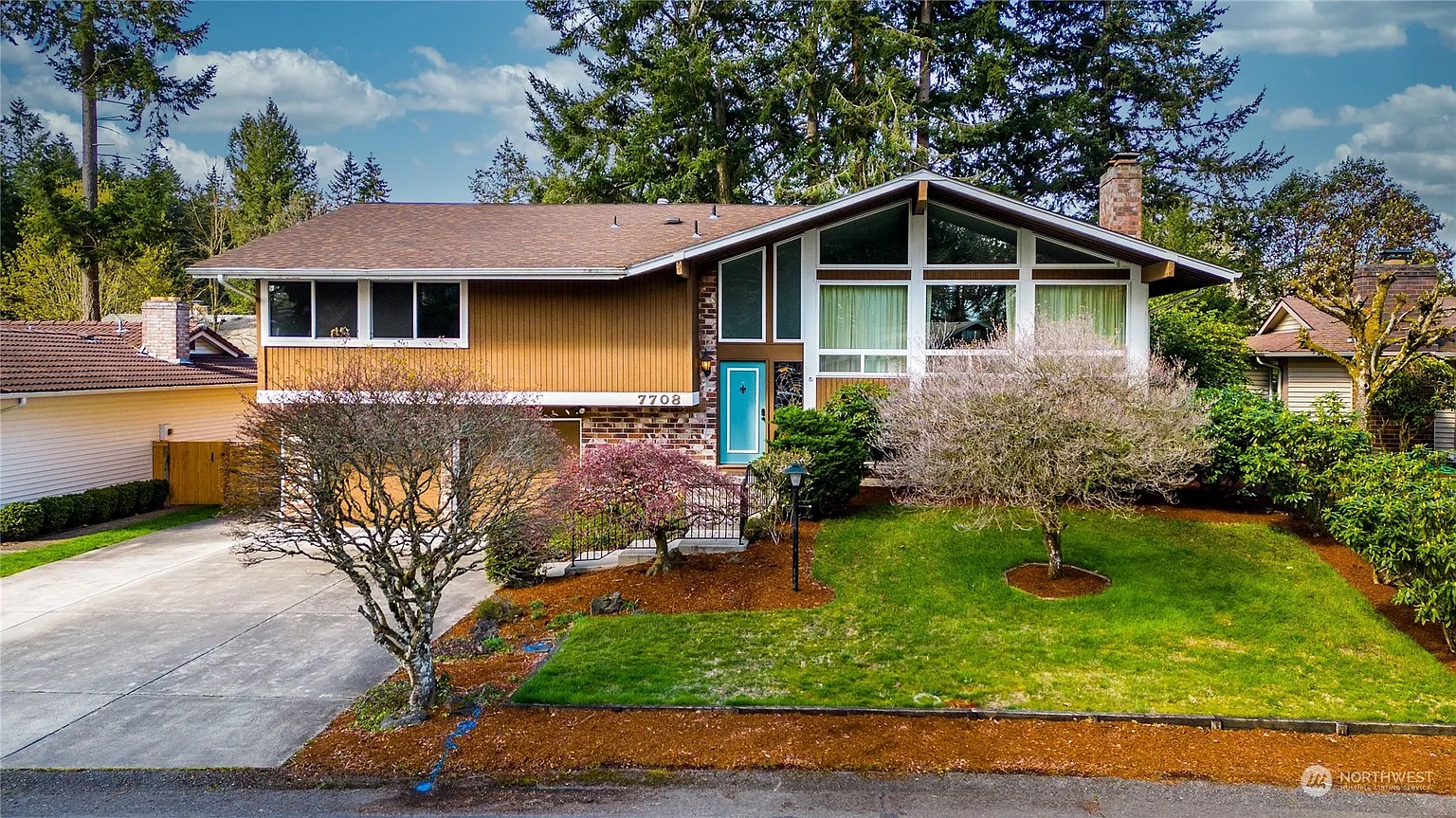 7708 96th Avenue SW photo 1