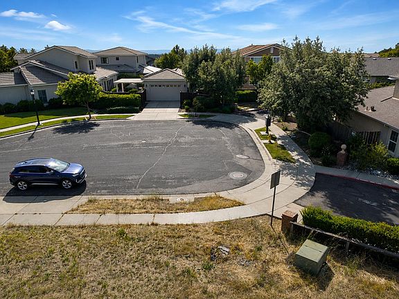 5th image of 2009 Liberty Dr