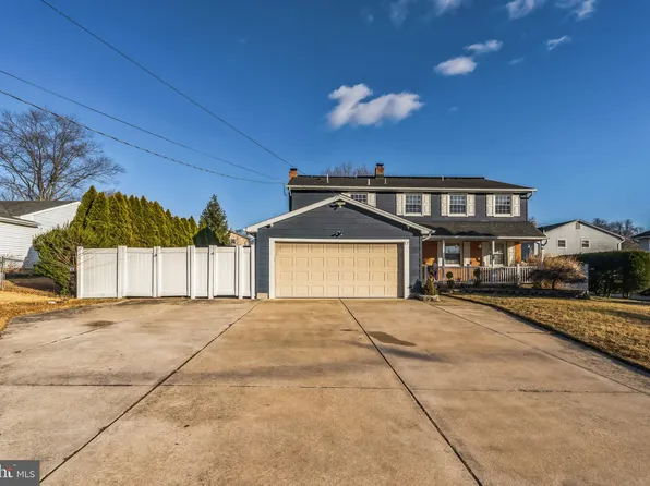 17 Thornhill Rd, Cherry Hill, NJ 08003