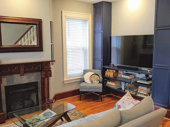 4th image of 115 W Gorgas Ln