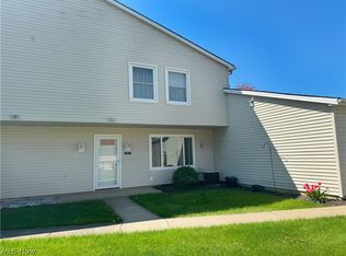 3092 Ivy Hill Cir, Cortland, OH 44410