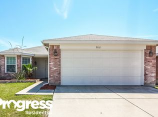 9212 Paluxy Dr, Fort Worth, TX 76244