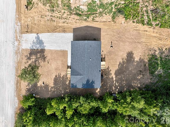 5th image of 355 Middle Brook Dr