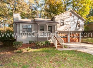 8010 Sumit Creek Dr NW, Kennesaw, GA 30152