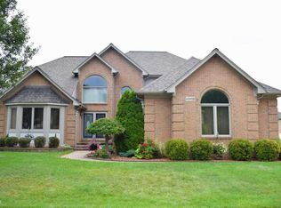 48498 Amber Lane Dr, Shelby Township, MI 48315