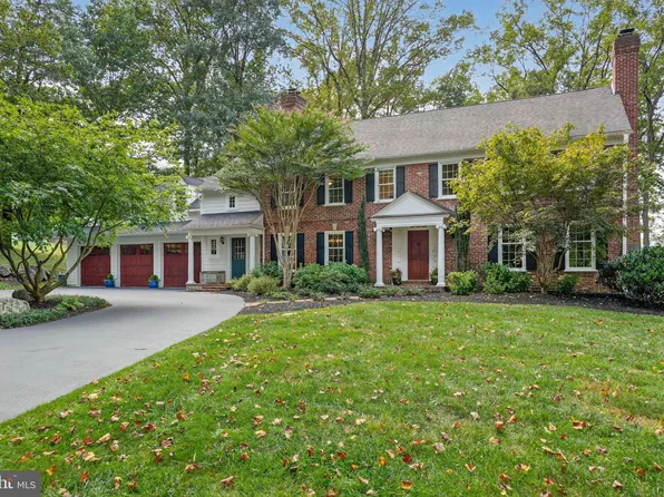 17 Fox Chase Rd, Malvern, PA 19355