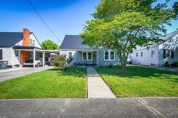2nd image of 1818 Washington Ave