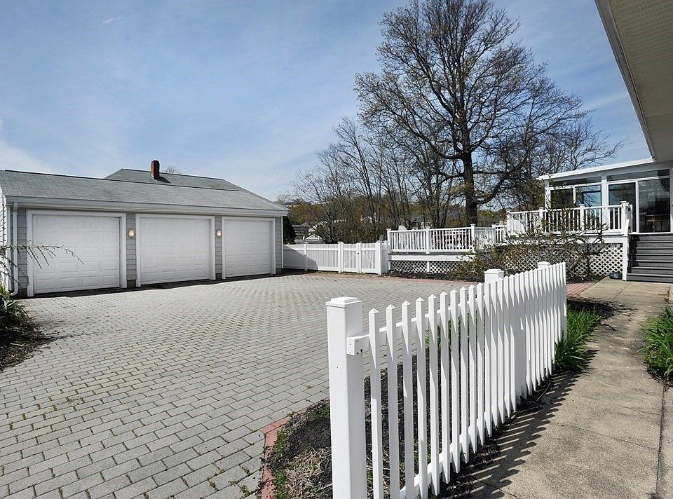 165 Samoset Ave, Hull, MA 02045 Zillow