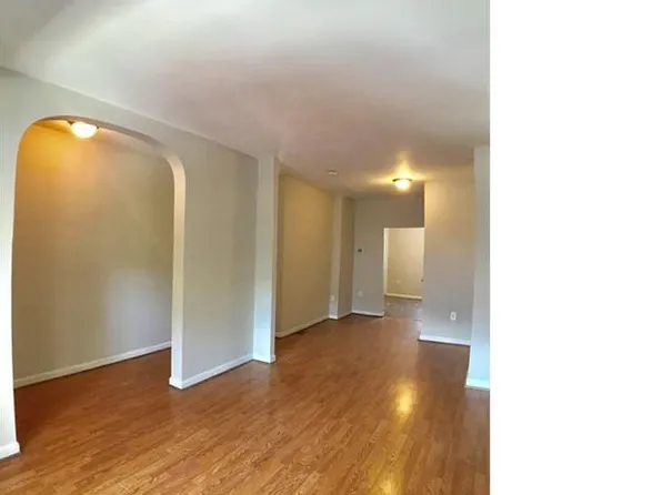 710 Bartlett Ave, Baltimore, MD 21218