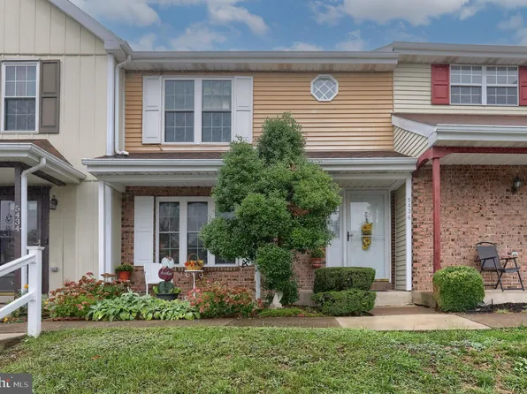 5436 Autumn Dr, Harrisburg, PA 17111