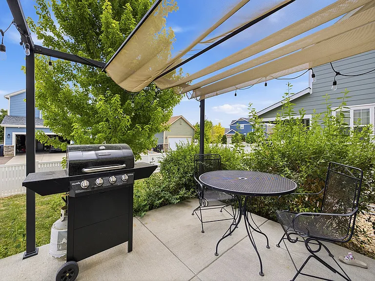 2304 Winding Dr — Photo 18