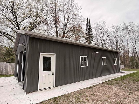 2nd image of 11339 Alpine Dr