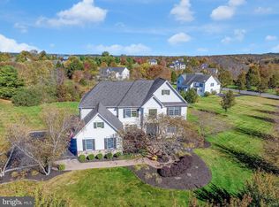 1 Surrey Ln, Lambertville, NJ 08530