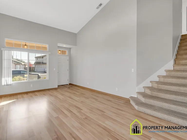 10118 Hampton Oak Dr — Photo 12