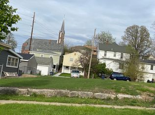 210 S 10th St, Burlington, IA