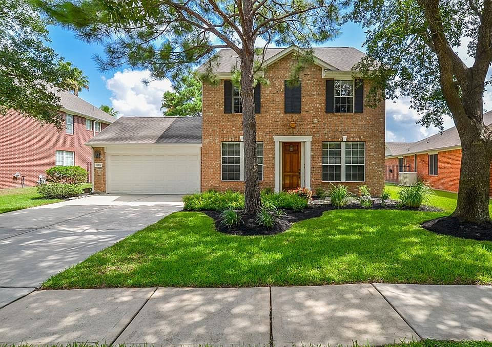1st image of 16806 Coralbend Dr