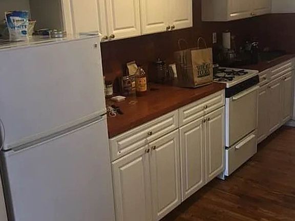 4th image of 247 Eldridge St #3A