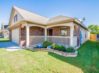 108 Chickadee Ln, Leander, TX 78641