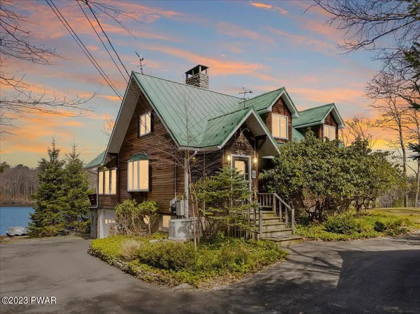 139 Wild Acres Dr, Dingmans Ferry, PA 18328