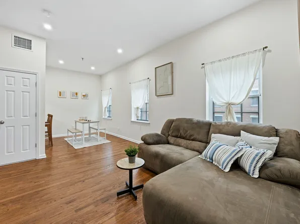 227 Christopher Columbus Dr APT 305B, Jersey City, NJ 07302