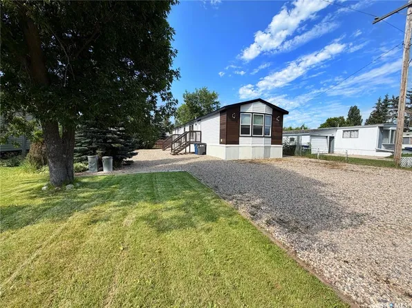 210 Wright ROAD, Moosomin, SK S0G 3N0