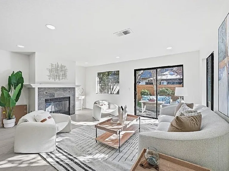Beringer Ct — Photo 30