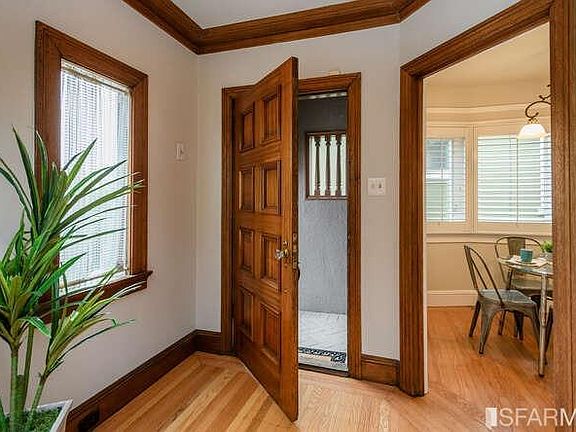3rd image of 901 Portola Dr