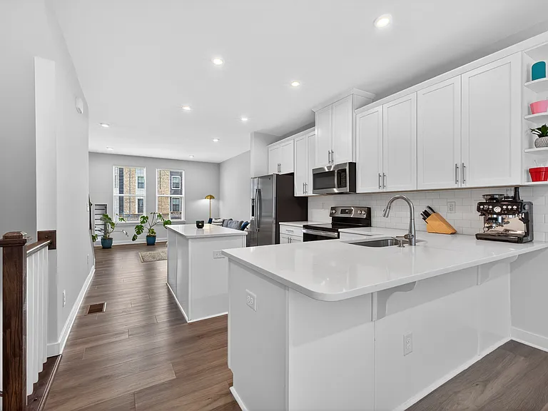 1108 Gleason Way — Photo 13