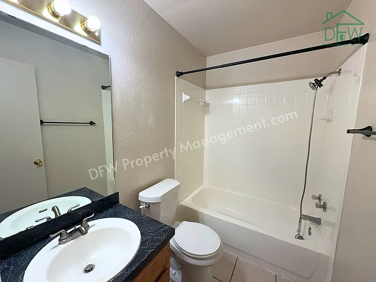 1108 Shanarae Cir #B — Photo 8