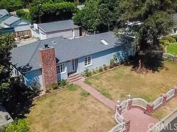 15727 Hartsook St, Encino, CA 91436